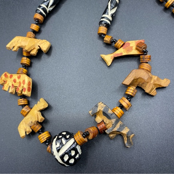 Wood Tribal African Safari Animal Hand-Carved Beads Necklace Over-the-Head Style - Picture 7 of 9